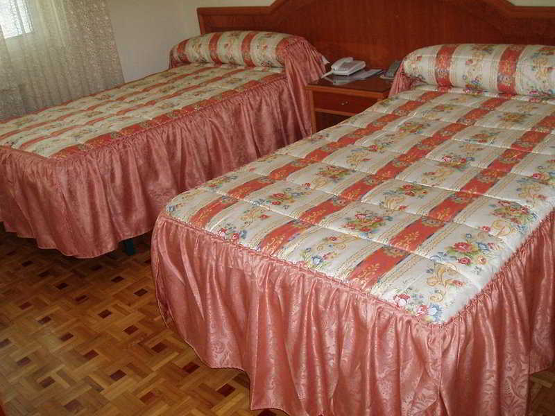 Hotel Buenos Aires Villafría de Burgos Kültér fotó